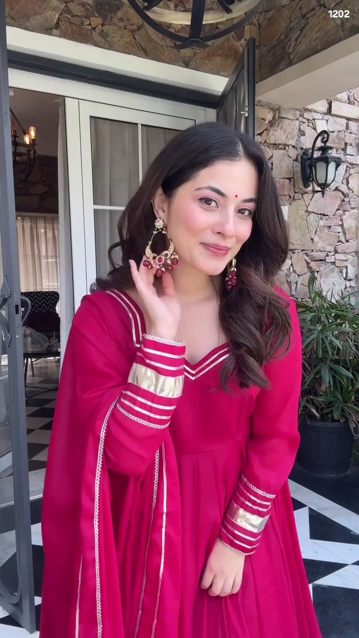 Elegant Pink Anarkali Set