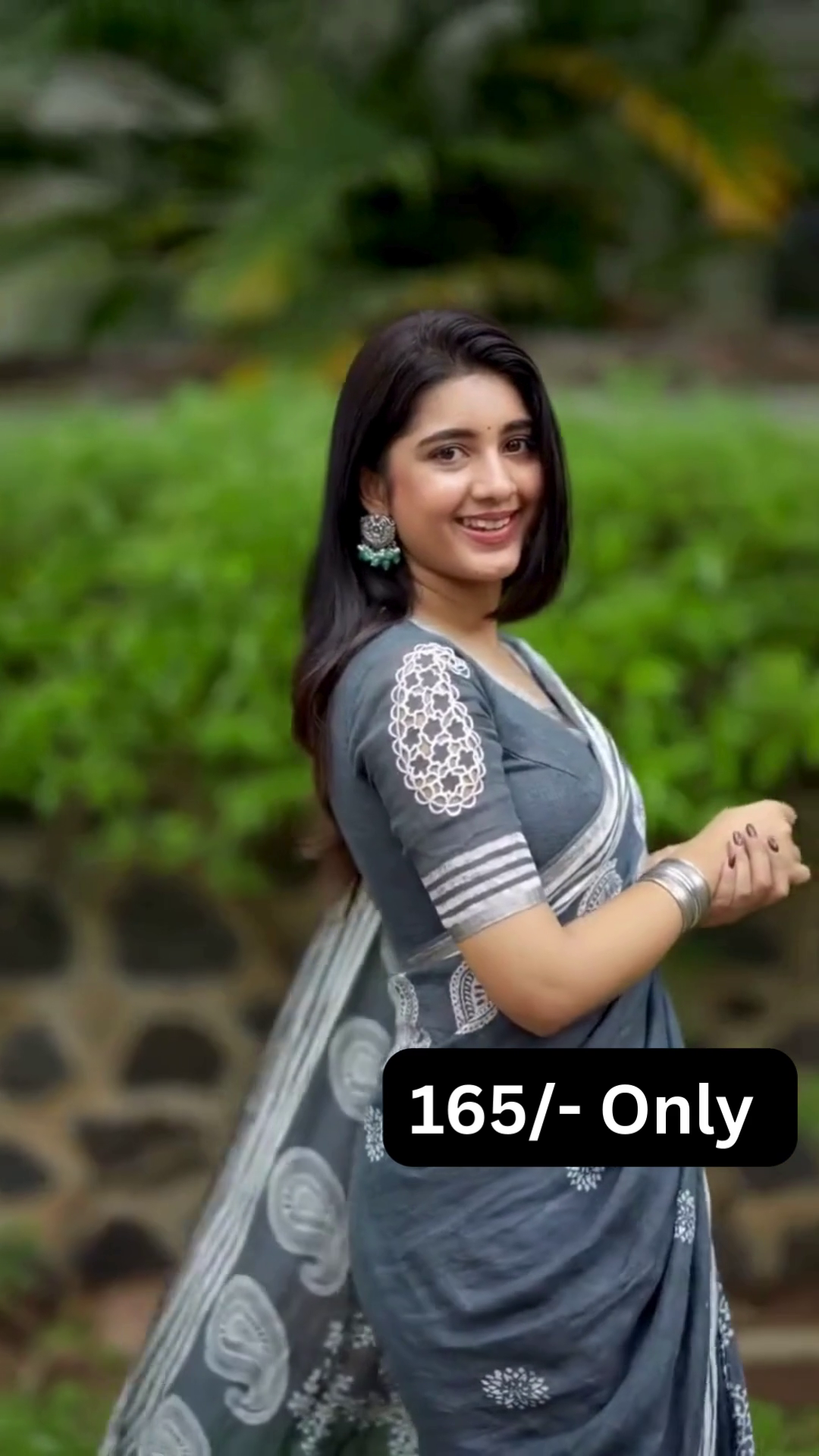 Elegant Grey Printed Saree