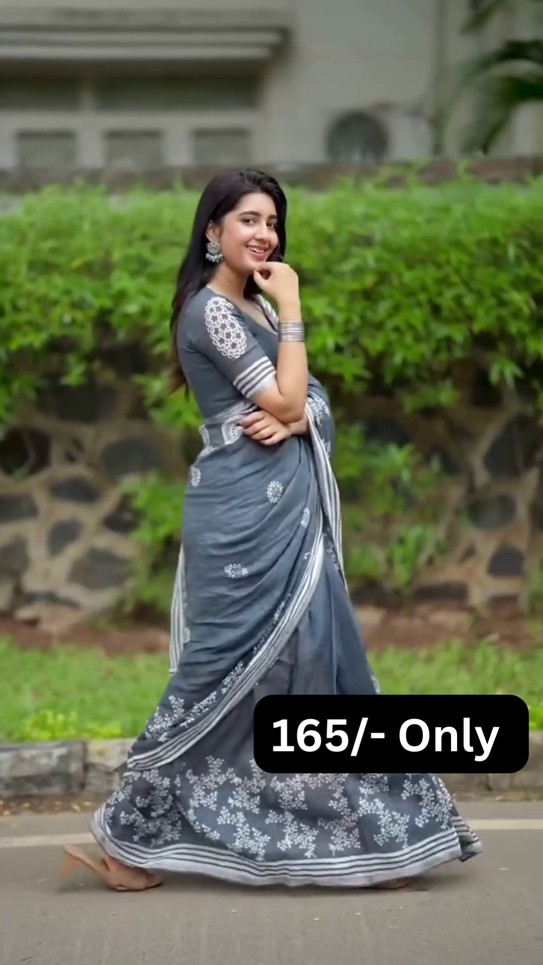 Elegant Grey Printed Saree