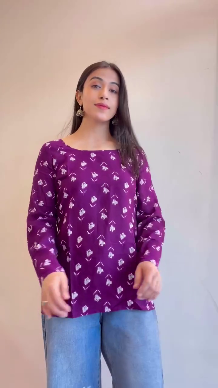 Chic Printed Casual Top Collection