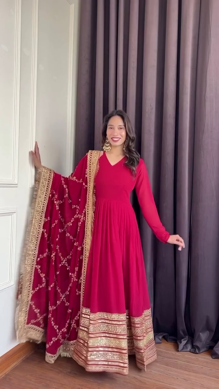 Elegant Embroidered Ethnic Suit Set