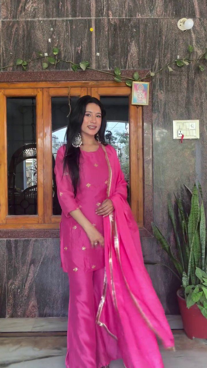 Elegant Traditional Anarkali Suit Set with Dupatta